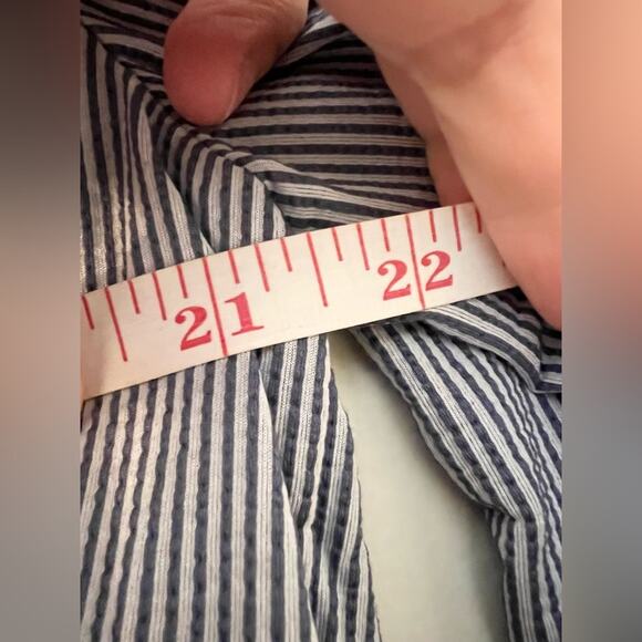 Theory Odettah Off Shoulder Seersucker blue and white striped blouse top fall - Picture 8 of 9